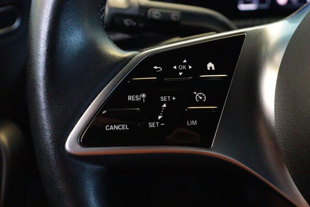 Mercedes-Benz A-KLASSE 180 Business Line Automaat | NAVI / APPCONNECT | CAMERA + PDC | STOELVERW | ADAP CRUISE | WIDE-SCREEN |