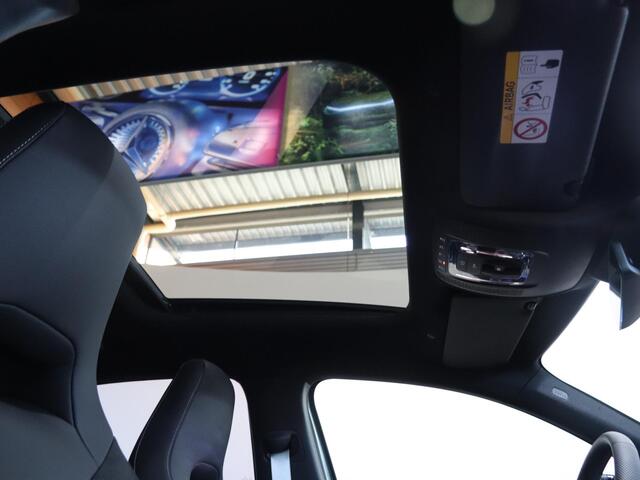 Mercedes-Benz A-KLASSE 250e Business Solution AMG | Night | AMG-line plus | Panoramadak | Head-up display | Memory stoelen | 360 camera | Sfeerverlichting | Multibeam LED |