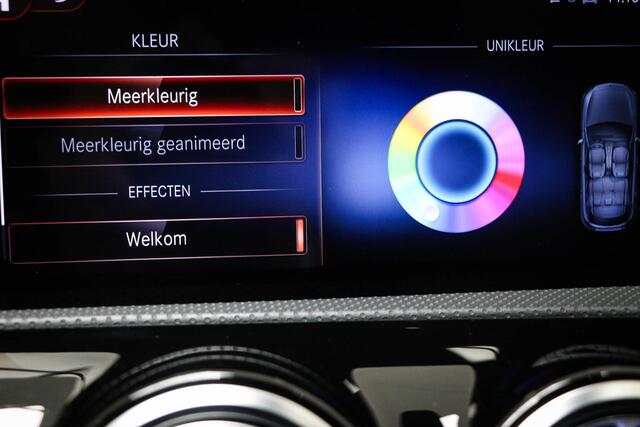 Mercedes-Benz A-KLASSE 180 Business Solution AMG Night Upgrade | HALF LEDER | STOELVERWARMING | APPLE | SFEERVERLICHTING