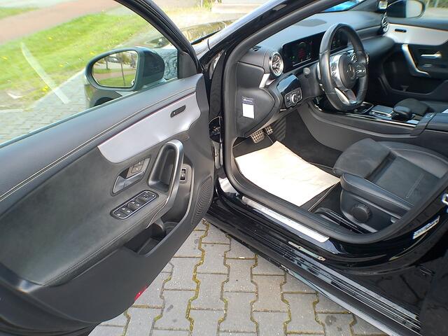 Mercedes-Benz A-KLASSE 250 e