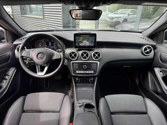 Mercedes-Benz A-KLASSE 180 Sport Edition*Navigatie*Panorama*