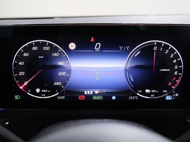 Mercedes-Benz A-KLASSE 250e Business Solution AMG | Panoramaschuifdak | AMG Plus Line | Head up | Nightpakket | 19 inch AMG-velgen |