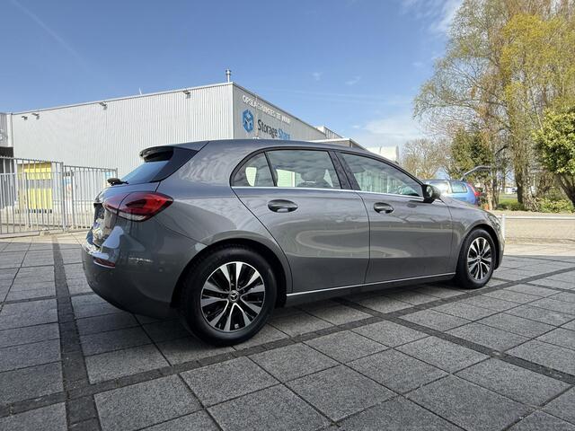 Mercedes-Benz A-KLASSE 180 Aut. Edition Xenon-LED | Navi | Camera | M-Bux | Sport St.