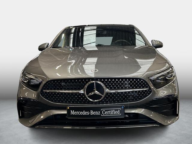 Mercedes-Benz A-KLASSE 180 AMG Line | Panoramadak | MULTIBEAM LED Koplampen | Dodehoekassistent | Advanced Sound System | Apple CarPlay | Android Auto | Augmented Reality voor Navigatie | Sfeerverlichting | Stoelverwarming