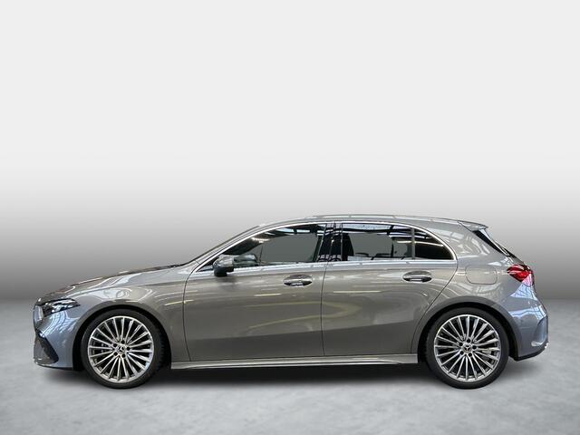 Mercedes-Benz A-KLASSE 180 AMG Line | Panoramadak | MULTIBEAM LED Koplampen | Dodehoekassistent | Advanced Sound System | Apple CarPlay | Android Auto | Augmented Reality voor Navigatie | Sfeerverlichting | Stoelverwarming