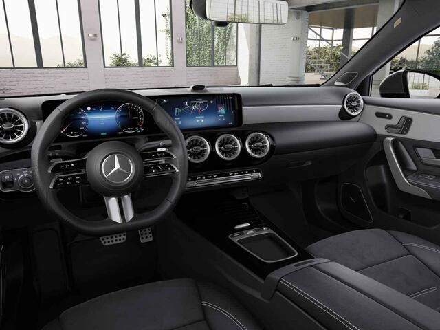Mercedes-Benz A-KLASSE Hatchback 250 e Business Solution AMG