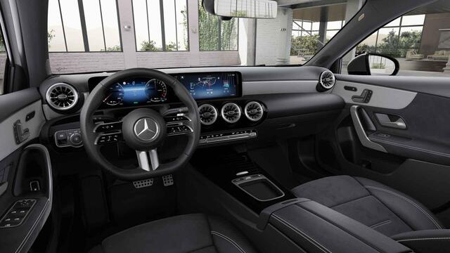 Mercedes-Benz A-KLASSE 250 e Business Solution AMG | Panoramaschuifdak | AMG Plus Line | Head up | Nightpakket | 19 inch AMG-velgen |