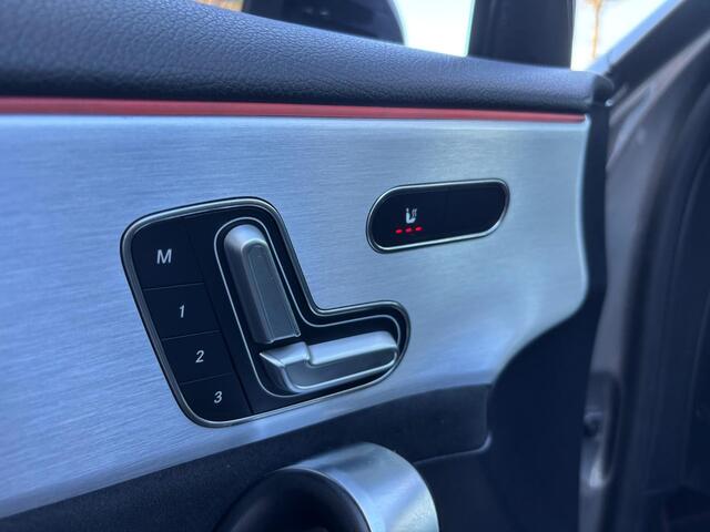 Mercedes-Benz A-KLASSE 250 e Business Solution AMG Limited | Pano | Sfeerverlichting | Memory Stoelen | Traffic Camera