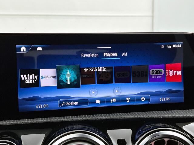 Mercedes-Benz A-KLASSE 180 Luxury Line | Winter pack | Leder |