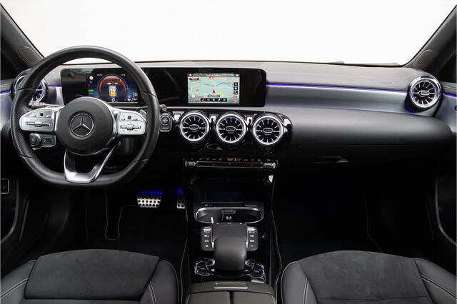 Mercedes-Benz A-KLASSE 250 e AMG Night Edition, Sfeerverlichting, Camera, PDC 2021