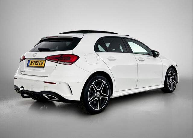 Mercedes-Benz A-KLASSE 250 e AMG Plug-In Hybride | Trekhaak | Panoramadak | Sfeerverlichting | Inclusief 24 maanden MB Certified garantie voor Europa.