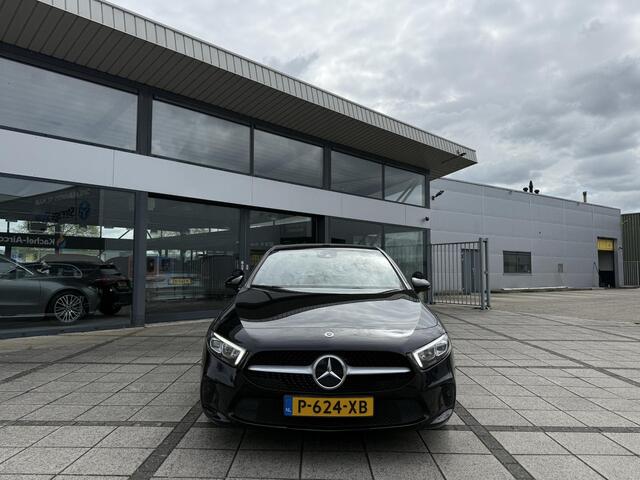 Mercedes-Benz A-KLASSE 180d Advantage Edition | Sfeer Verlichting | Camera | Navi | Les-Auto