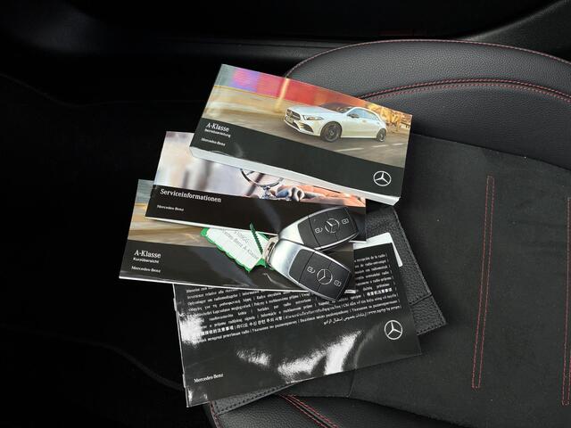 Mercedes-Benz A-KLASSE 180 AMG Line 136PK | Night Pakket | Panoramadak | Dodehoekdetectie