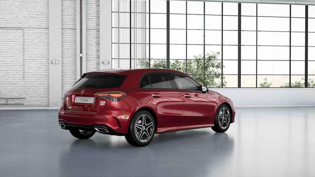 Mercedes-Benz A-KLASSE 180 Business Solution AMG | Night | Panoramadak | Multibeam | Widescreen | Achteruitrijcamera | Sfeerverlichting | Stoelverwarming |