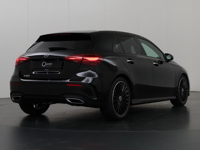Mercedes-Benz A-KLASSE 180 Star Edition AMG Line | elektrisch glazen panorama-dak | Night pakket | 19" AMG Velgen | Multi-beam |