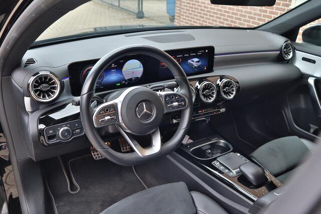 Mercedes-Benz A-KLASSE 250 e Business Solution AMG Limited Cr, Carplay, sfeerverlichting, stoel verw, 18'' LMV