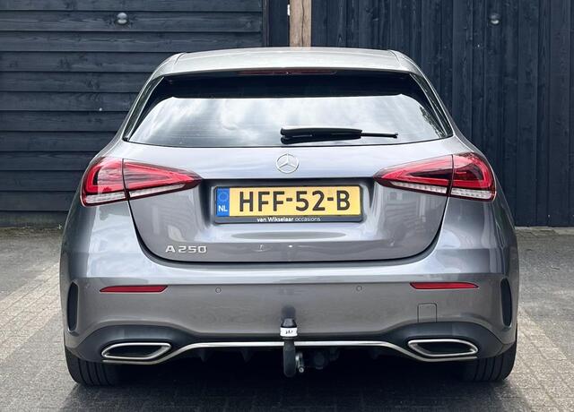 Mercedes-Benz A-KLASSE 250 Premium |AMG 2019| PANO/SFEERVERLICHTING/MEMORY
