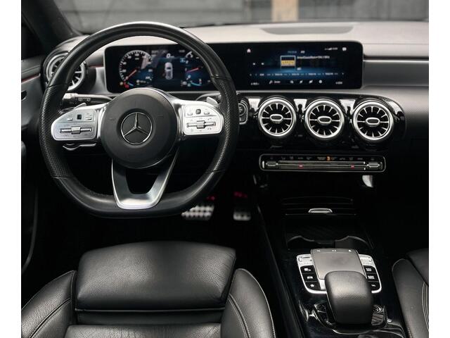 Mercedes-Benz A-KLASSE 250 Premium |AMG 2019| PANO/SFEERVERLICHTING/MEMORY