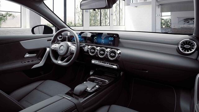 Mercedes-Benz A-KLASSE 250 e Business Solution AMG Limited | Night | Widescreen | 19" multispaaks velgen (hoogglans zwart) | Achteruitrijcamera | Stoelverwarming |