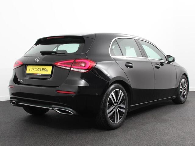Mercedes-Benz A-KLASSE 200 Automaat Advantage Navigatie Apple Carplay/Android Auto Camera Adaptive cruise control Stoelverwarming Parkeer sensoren