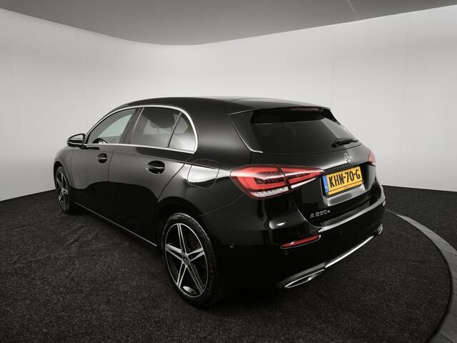 Mercedes-Benz A-KLASSE 250 e Business Line 218PK | Navigatie | Achteruitrijcamera | Cruise Control | Sfeerverlichting