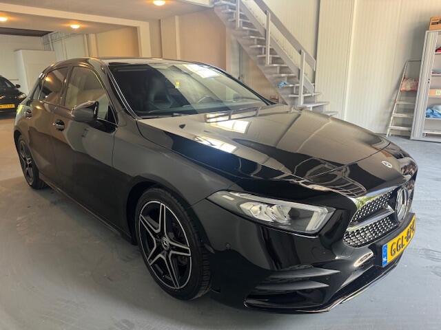 Mercedes-Benz A-KLASSE 180 d AMG BLACK EDITION !! *** Bezichtiging op afspraak ***