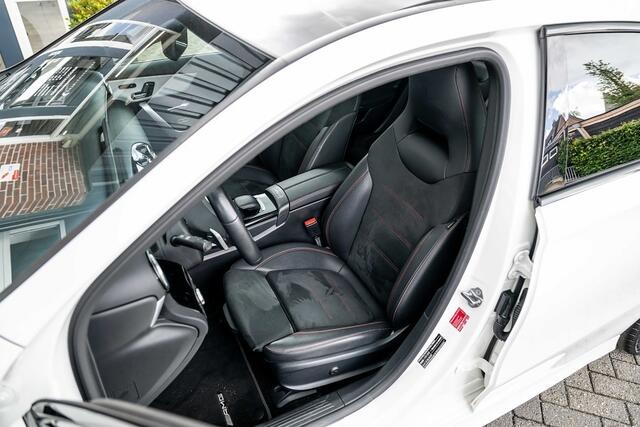 Mercedes-Benz A-KLASSE 180 Business Solution AMG | Panorama | Widescreen Display | Camera | Night Package | Sfeerverlichting | Memory | LED |