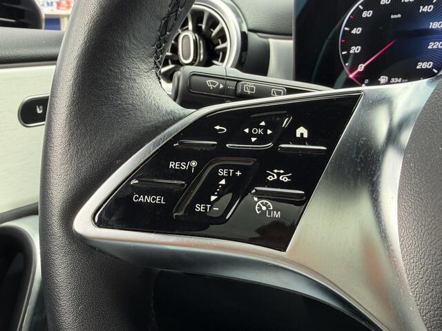 Mercedes-Benz A-KLASSE 250 e Luxury Line Panoramadak Trekhaak Stuurwielverwarming Carplay ACC 360 gr Camera