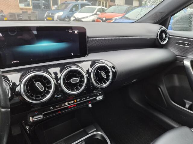 Mercedes-Benz A-KLASSE 180 Bns Solution AMG Automaat