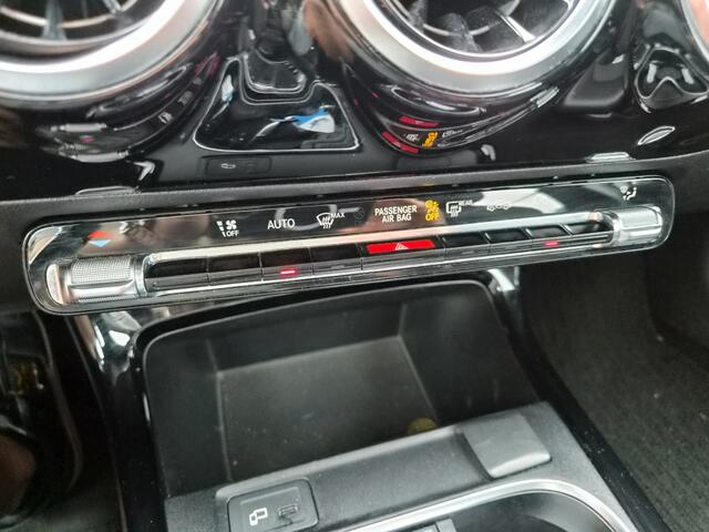 Mercedes-Benz A-KLASSE 180 Bns Solution AMG Automaat