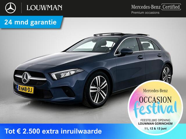 Mercedes-Benz A-KLASSE 180 Business Solution Luxury | Panoramadak | Sfeerverlichting | Stoelverwarming | Augmented Reality | CarPlay | Inclusief 24 maanden Mercedes-Benz Certified garantie voor Europa.