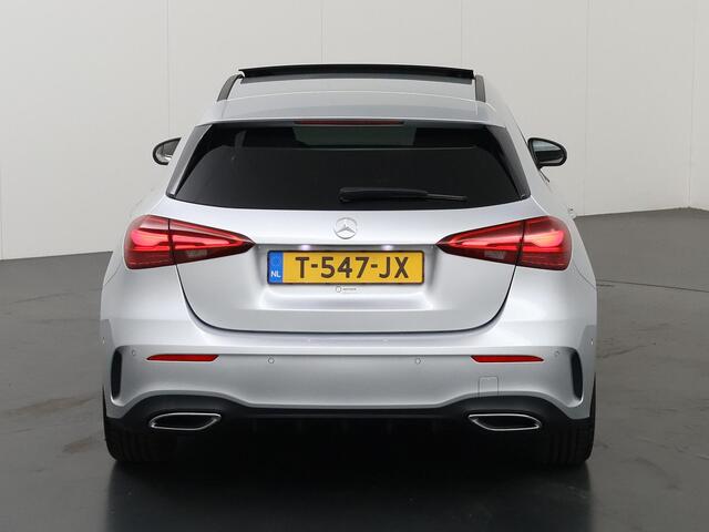 Mercedes-Benz A-KLASSE 180 AMG Line | Night | Panoramadak | Stoelverwarming | Digital Light |