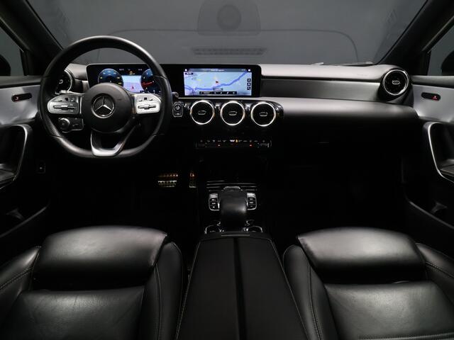Mercedes-Benz A-KLASSE 200 Advantage AMG [SCHUIFDAK, CAMERA, VOL LEDER, STOELVERWARMING, SPORTSTOELEN, NIEUWSTAAT]