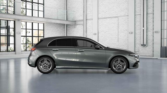 Mercedes-Benz A-KLASSE 180 Business Solution AMG | Panoramadak | Widescreen | Sfeerverlichting | Achteruitrijcamera | Stoelverwarming |