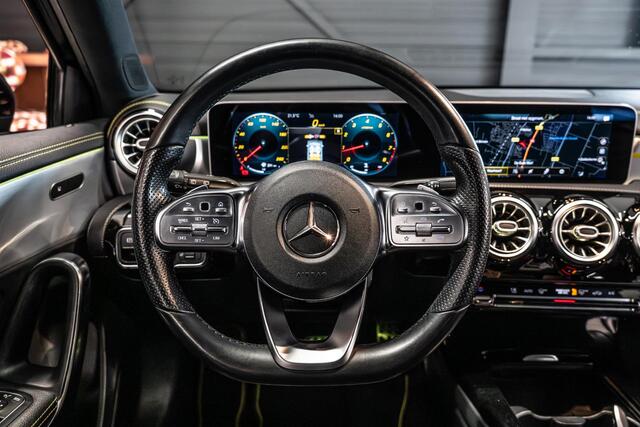 Mercedes-Benz A-KLASSE 200 Launch Edition Premium AMG | Stoelverwarming