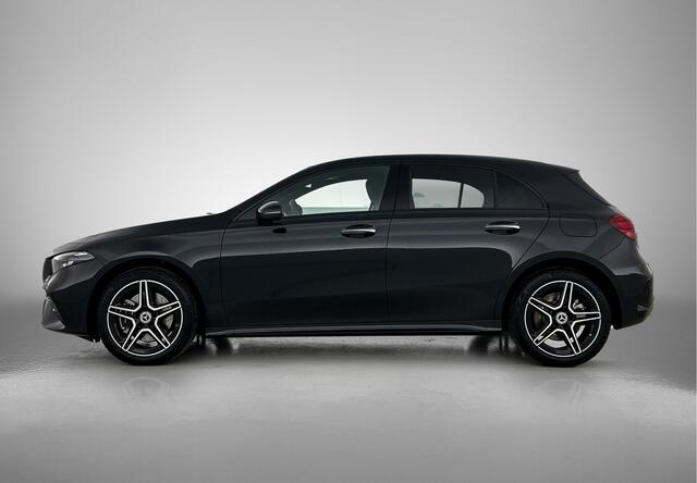 Mercedes-Benz A-KLASSE 250 e Business Solution AMG | Nightpakket | Smartphone-integratie | Panoramaschuifdak | Multibeam LED | Stoelverwarming voor |