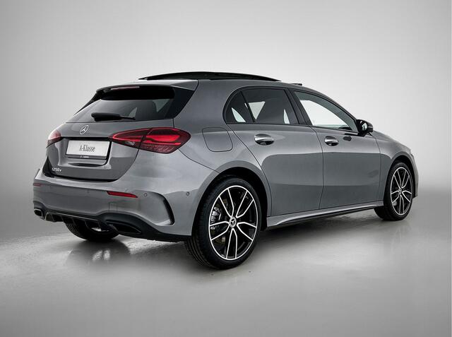 Mercedes-Benz A-KLASSE 250 e Business Solution AMG | AMG Line Plus pakket | Smartphone-integratie | Head-up display | Panoramaschuifdak | Inclusief 24 maanden Mercedes-Benz Certified garantie voor Europa.
