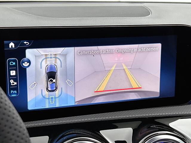 Mercedes-Benz A-KLASSE 250 e Business Solution AMG | AMG Line Plus pakket | Smartphone-integratie | Head-up display | Panoramaschuifdak | Inclusief 24 maanden Mercedes-Benz Certified garantie voor Europa.