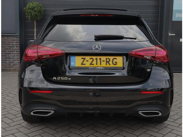 Mercedes-Benz A-KLASSE 250 e Star Edition AMG Line | Pano | ACC | 19 Inch | Stoelverwarming
