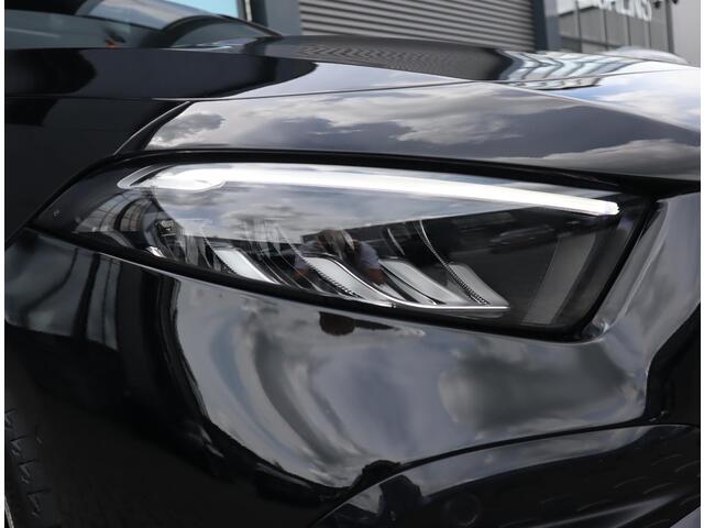 Mercedes-Benz A-KLASSE 250 e Star Edition AMG Line | Pano | ACC | 19 Inch | Stoelverwarming