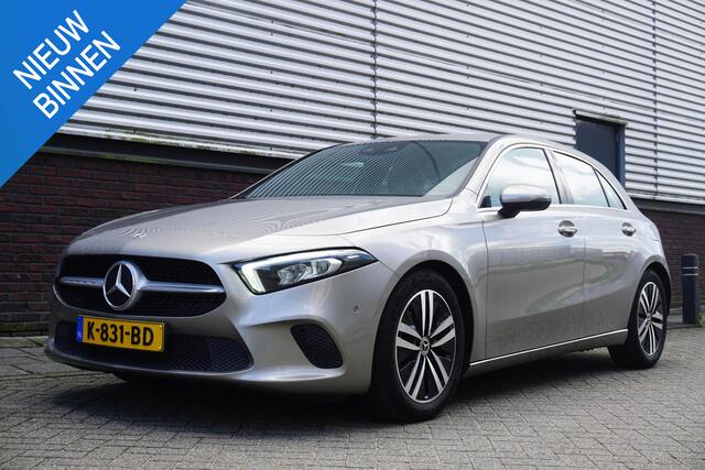Mercedes-Benz A-KLASSE 180 Luxury/Sportstoelen/Vol leer/Camera/ Widescreen/Carplay.