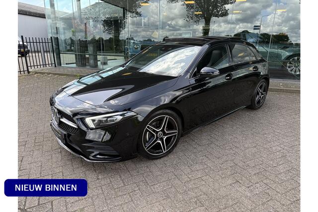 Mercedes-Benz A-KLASSE 200 Business Solution AMG ** Panodak ** LED ** Carplay ** APK 11-2027!! ** Dealeronderhouden