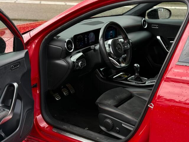 Mercedes-Benz A-KLASSE AMG-LINE CAMERA
