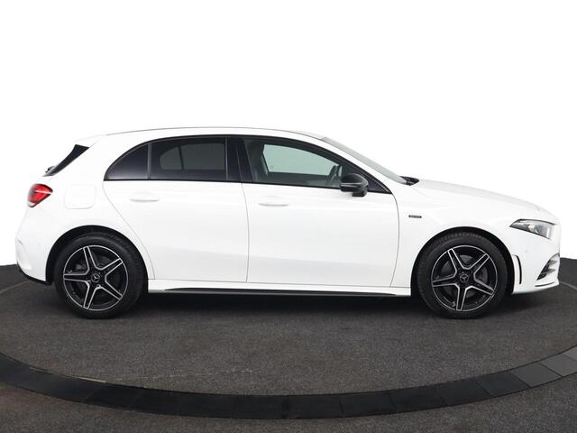 Mercedes-Benz A-KLASSE 250 e Business Solution AMG Limited