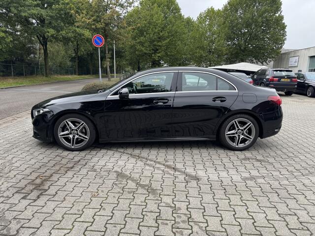 Mercedes-Benz A-KLASSE 180 AMG Pakket *LED*Stoelverw*Camera*