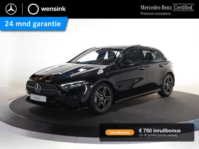 Mercedes-Benz A-KLASSE 180 Star Edition AMG Line | Panoramaschuifdak | Night | Multibeam LED | DISTRONIC | Dodehoekassistent
