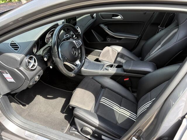 Mercedes-Benz A-KLASSE 200 Motorsport Edition / AUTOMAAT / AMG / PANORAMADAK / NAVI / HARMAN KARDON / 132dkm!