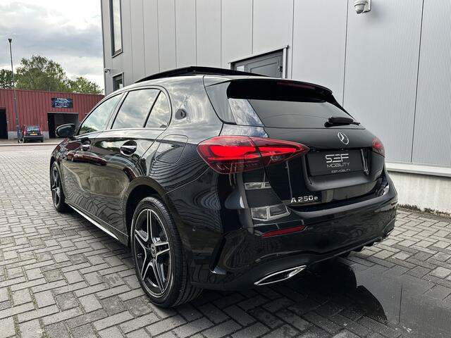 Mercedes-Benz A-KLASSE 250 e AMG Line Pano | Memory | Headup | 360 | 1e eig | 12 maanden garantie