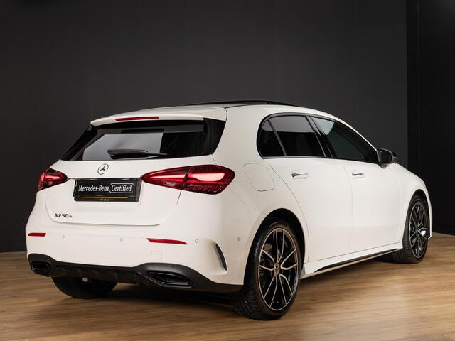 Mercedes-Benz A-KLASSE Hatchback 250 e Business Solution AMG Premium Plus | Panorama dak