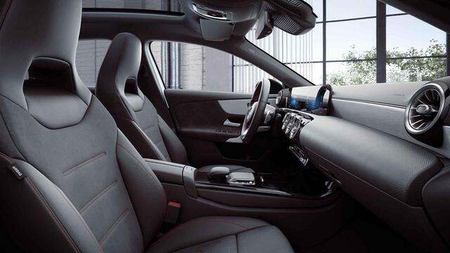 Mercedes-Benz A-KLASSE 180 Business Solution AMG | Night | Panoramadak | Trekhaak | Keyless | Memory | Premium Sound | Multibeam | Widescreen |